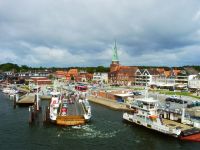 009 Ausfahrt aus Travemuende